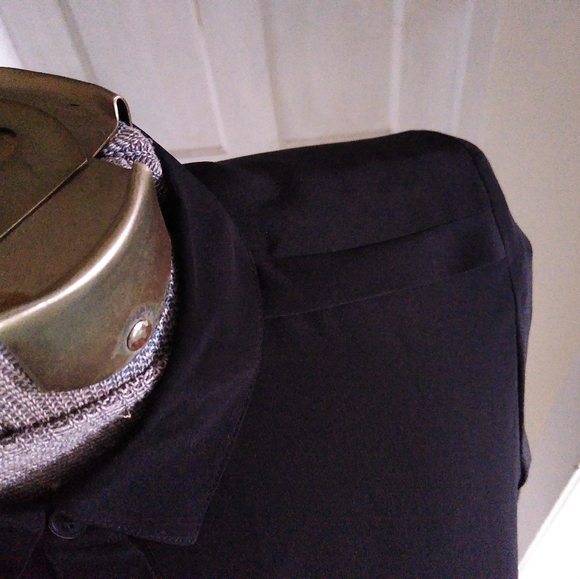 BANANA REPUBLIC Solid Black Long Sleeve Blouse - Picture 3 of 7